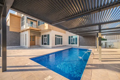 5 Bedrooms Villa in Al Khawaneej 1