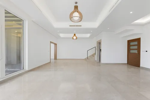 5 Bedrooms Villa in Al Khawaneej 1