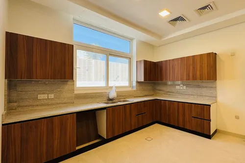 5 Bedrooms Villa in Al Khawaneej 1