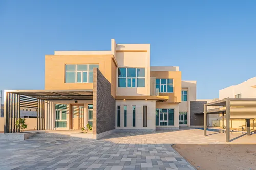 5 Bedrooms Villa in Al Khawaneej 1