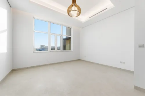 5 Bedrooms Villa in Al Khawaneej 1