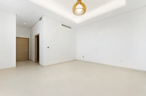 5 Bedrooms Villa in Al Khawaneej 1