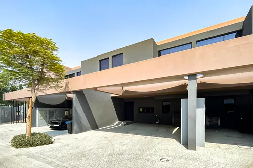 2 Bedrooms Townhouse in Kaya