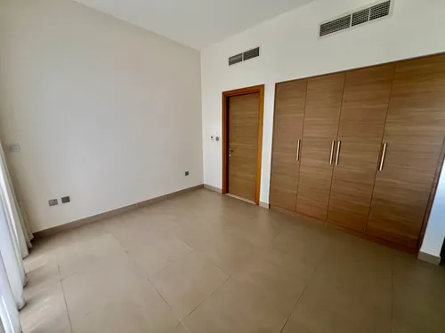 5 Bedrooms Villa in Sidra Villas I