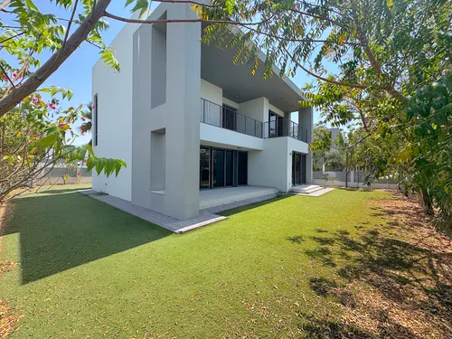 5 Bedrooms Villa in Sidra Villas I