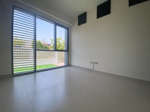 5 Bedrooms Villa in Sidra Villas I