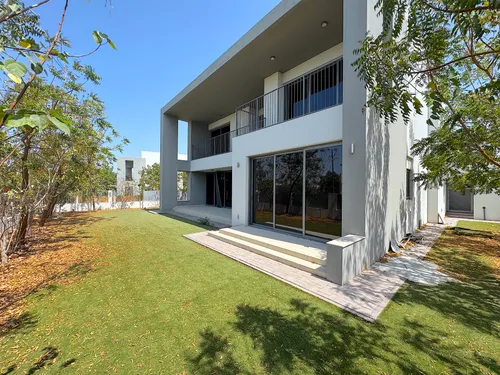 5 Bedrooms Villa in Sidra Villas I