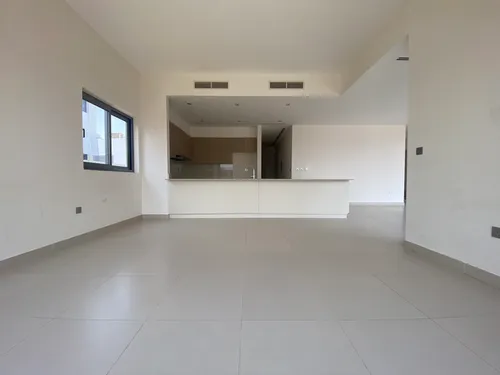 5 Bedrooms Villa in Sidra Villas I