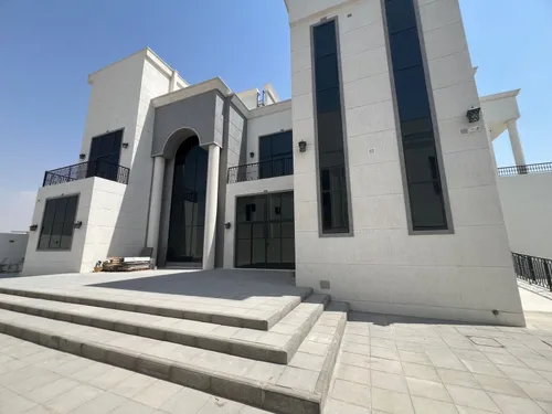 4 Bedrooms Villa in Madinat Hind 3