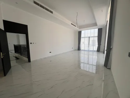 4 Bedrooms Villa in Madinat Hind 3