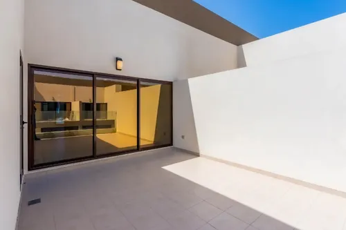 4 Bedrooms Townhouse in Elie Saab VIE Townhouses