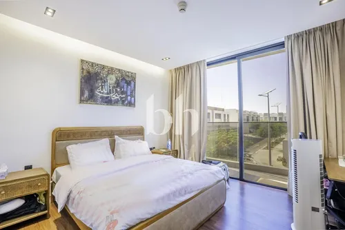 One of a Kind | Spacious | Corner | VOT