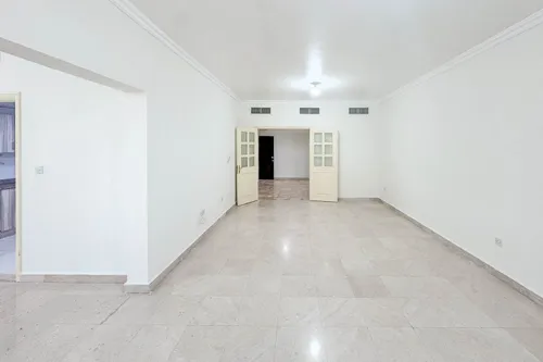 3 Bedrooms Apartment in Al Danah