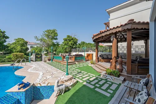 5 Bedrooms Villa in Hacienda