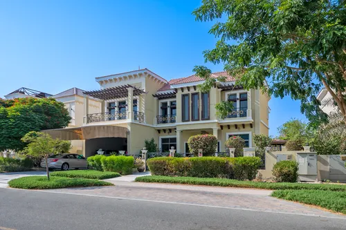 5 Bedrooms Villa in Hacienda