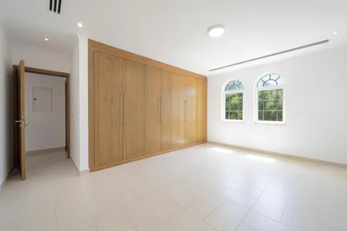 4 Bedrooms Villa in District 9 Legacy Nova