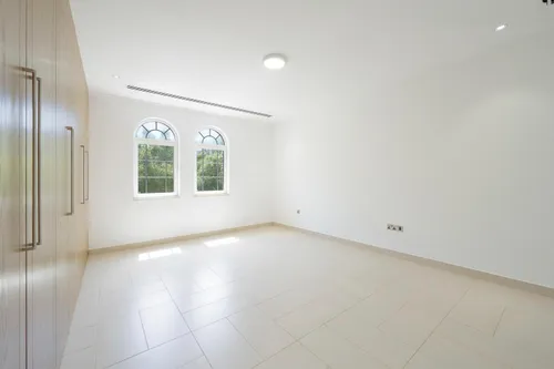 4 Bedrooms Villa in District 9 Legacy Nova