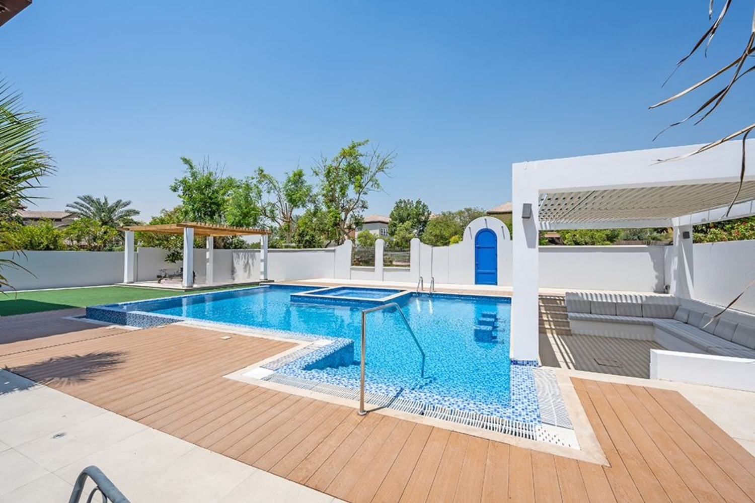 6 Bedrooms Villa in Ponderosa