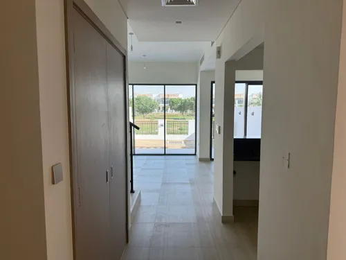 3 Bedrooms Townhouse in Park Residences 4