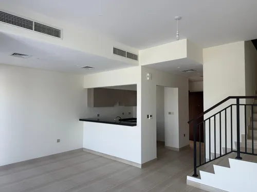 3 Bedrooms Townhouse in Park Residences 4