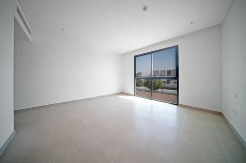 4 Bedrooms Villa in The Magnolias