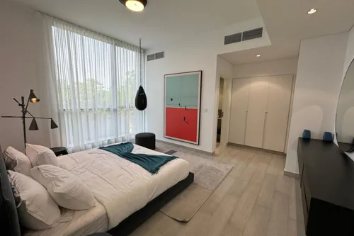 4 Bedrooms Villa in Saro