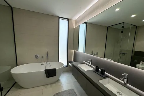 4 Bedrooms Villa in Saro