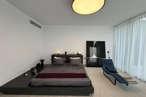 4 Bedrooms Villa in Saro