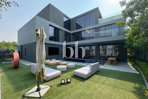 Stately 4BR Villa l Saro l Offplan l Resale