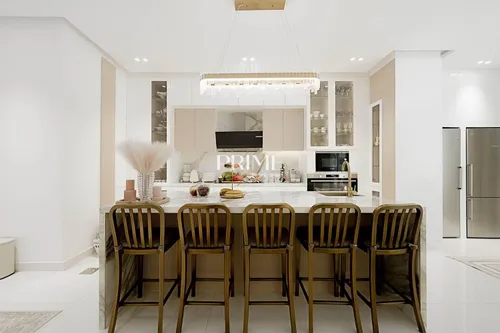 5 Bedrooms Villa in Family Villa