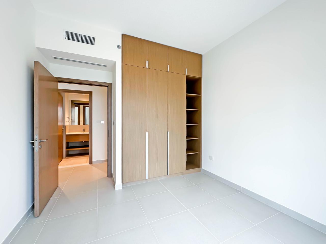 2 Bedrooms Apartment in Savanna Building 3