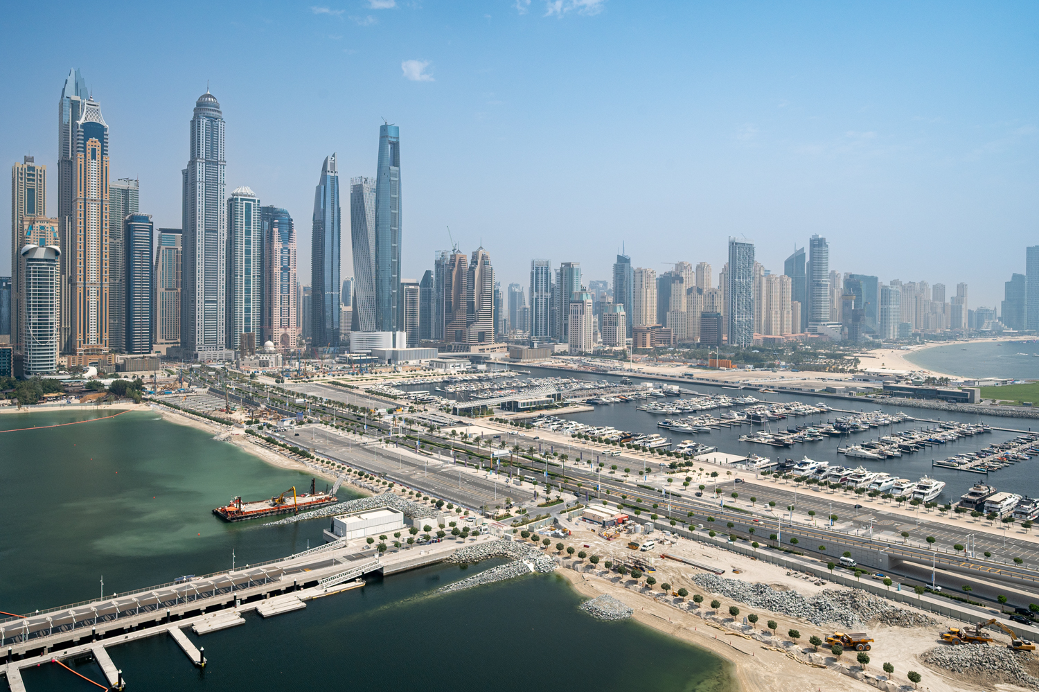 3 Bedrooms Apartment in Marina Vista Tower 1