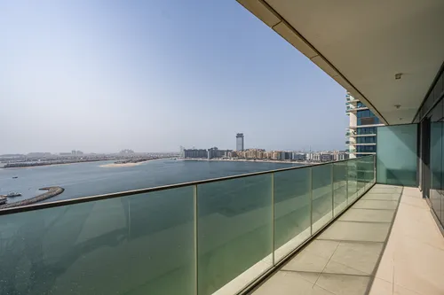 3 Bedrooms Apartment in Beach Vista Tower 1