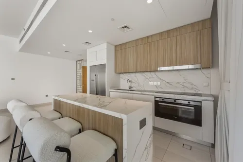 3 Bedrooms Apartment in Beach Vista Tower 1