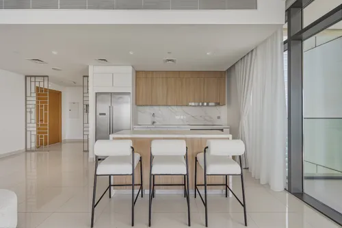 3 Bedrooms Apartment in Beach Vista Tower 1