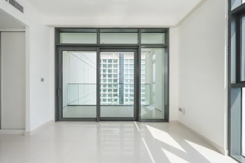 3 Bedrooms Apartment in Beach Vista Tower 1