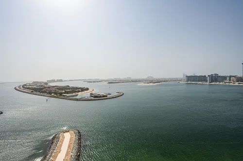 3 Bedrooms Apartment in Beach Vista Tower 1