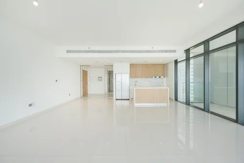 3 Bedrooms Apartment in Beach Vista Tower 1