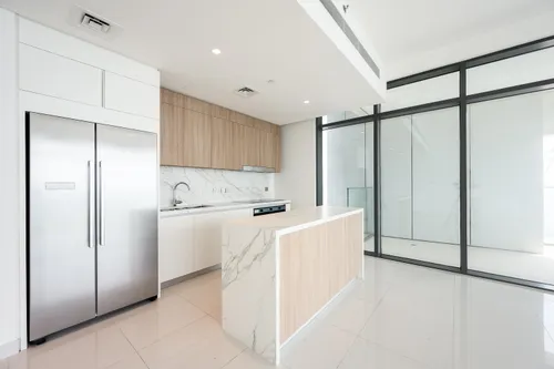 3 Bedrooms Apartment in Beach Vista Tower 1