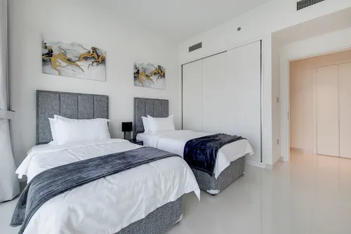 2 Bedrooms Apartment in Beach Vista Tower 1