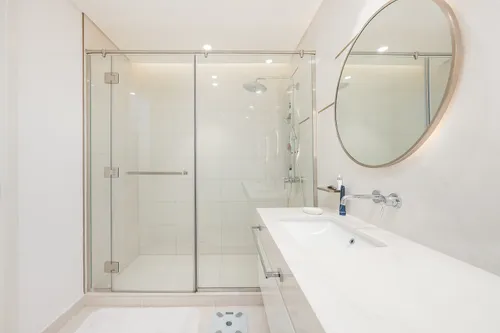 2 Bedrooms Apartment in Beach Vista Tower 1