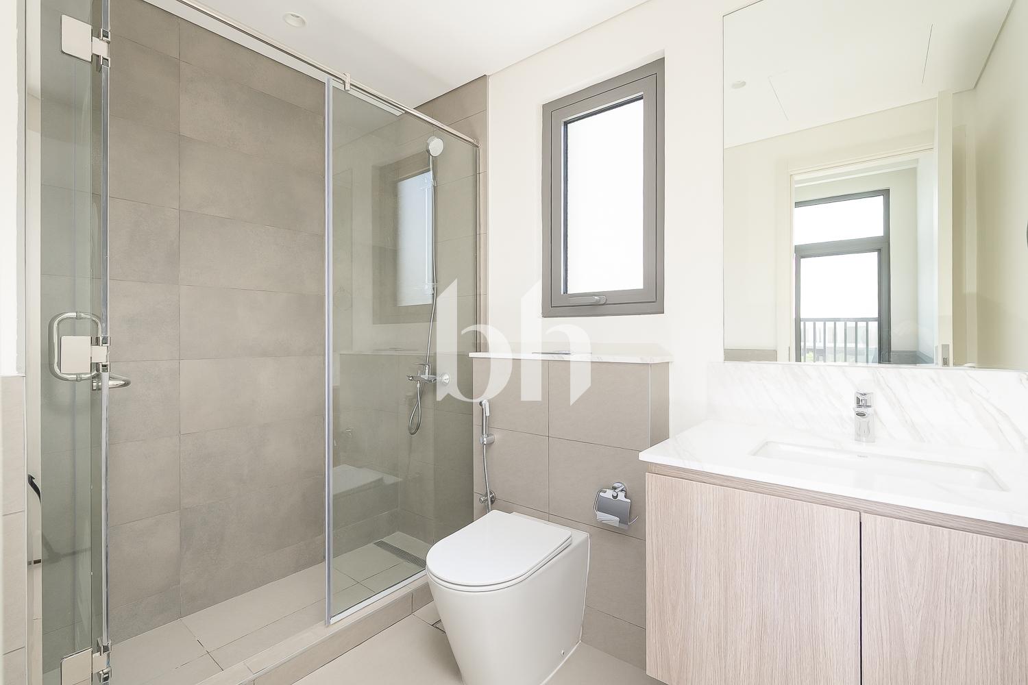 4 Bedrooms Townhouse in The Pulse Beachfront 3