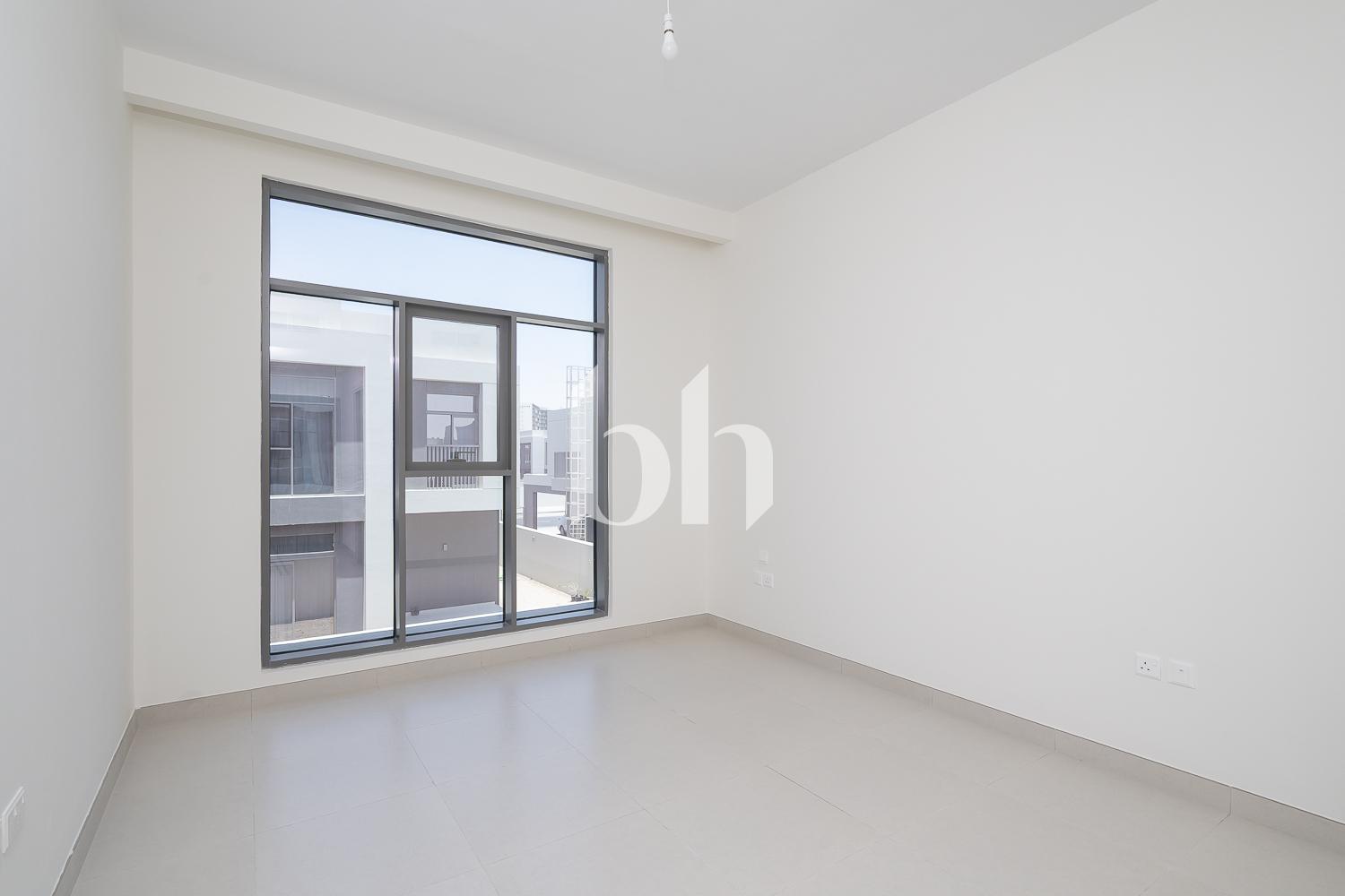 4 Bedrooms Townhouse in The Pulse Beachfront 3