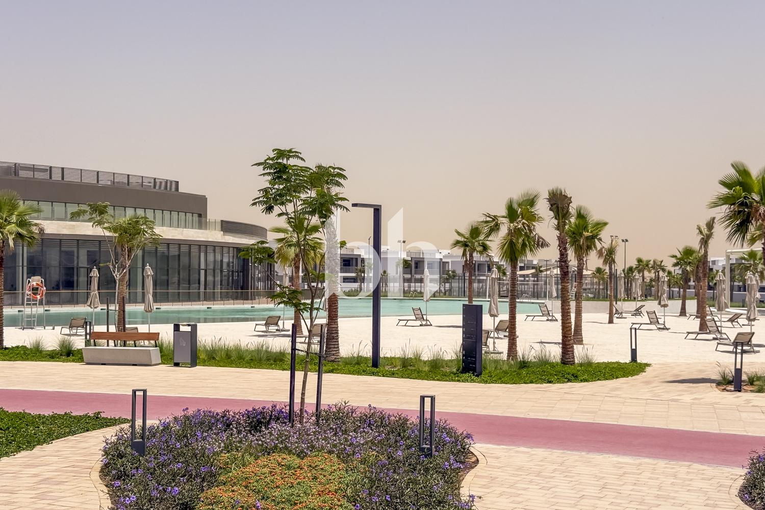 4 Bedrooms Townhouse in The Pulse Beachfront 3