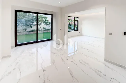 Upgraded | Modern & Spacious | Single Row