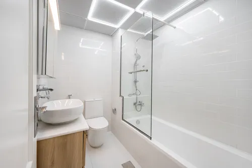 5 Bedrooms Villa in Umm Suqeim 2