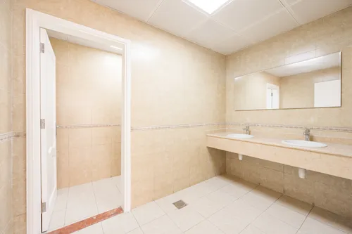5 Bedrooms Villa in Umm Suqeim 2