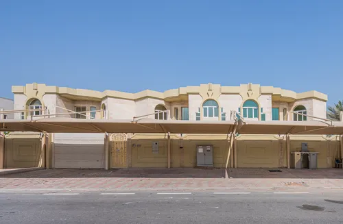 5 Bedrooms Villa in Umm Suqeim 2