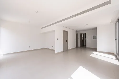 4 Bedrooms Villa in Aura 1