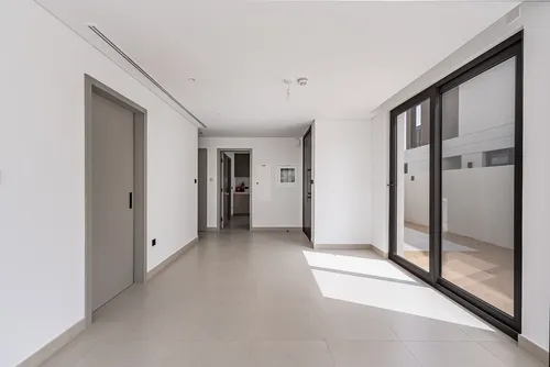 4 Bedrooms Villa in Aura 1